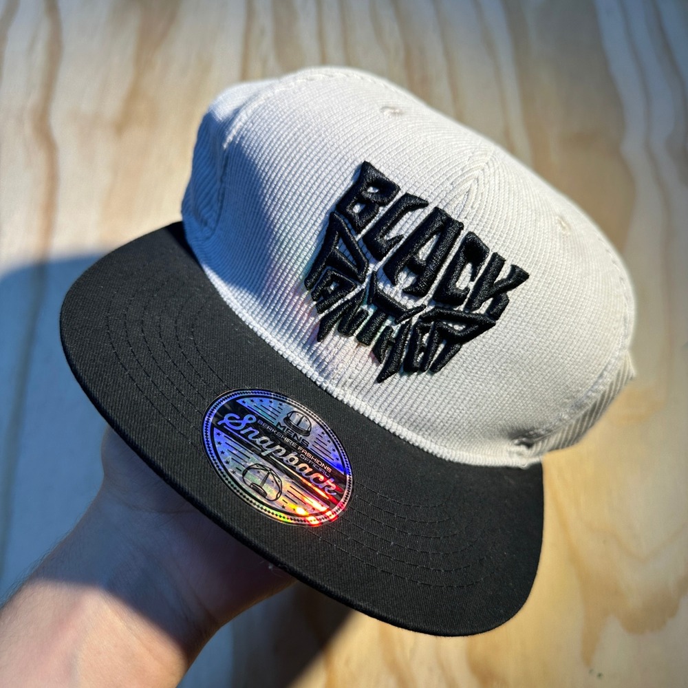 Marvel Black Panther Mens Grey Corduroy Snapback Hat Flat Brim BPM48 NWT